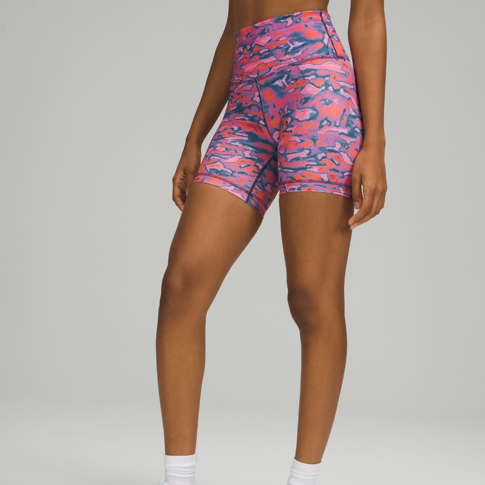 Lululemon Wunder Train High Rise Shorts 6”